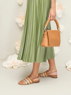 Innue Handbags